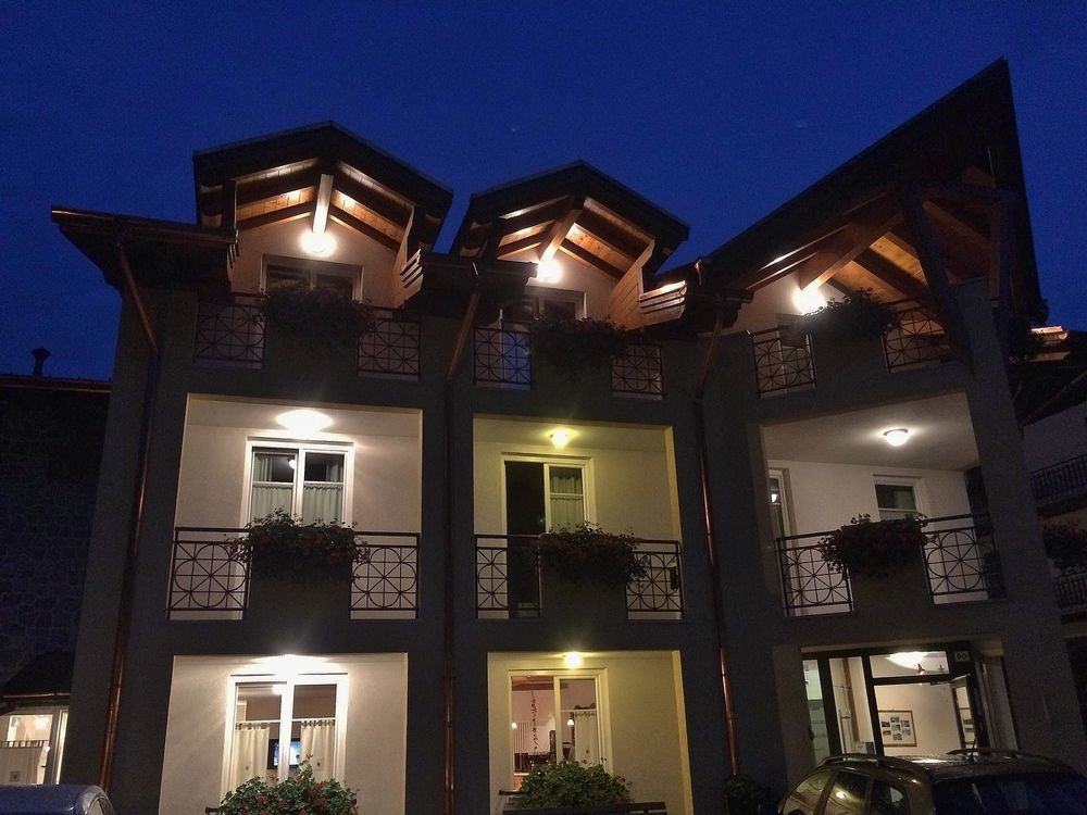 Hotel Garni Sottobosco ดิมาโร ภายนอก รูปภาพ