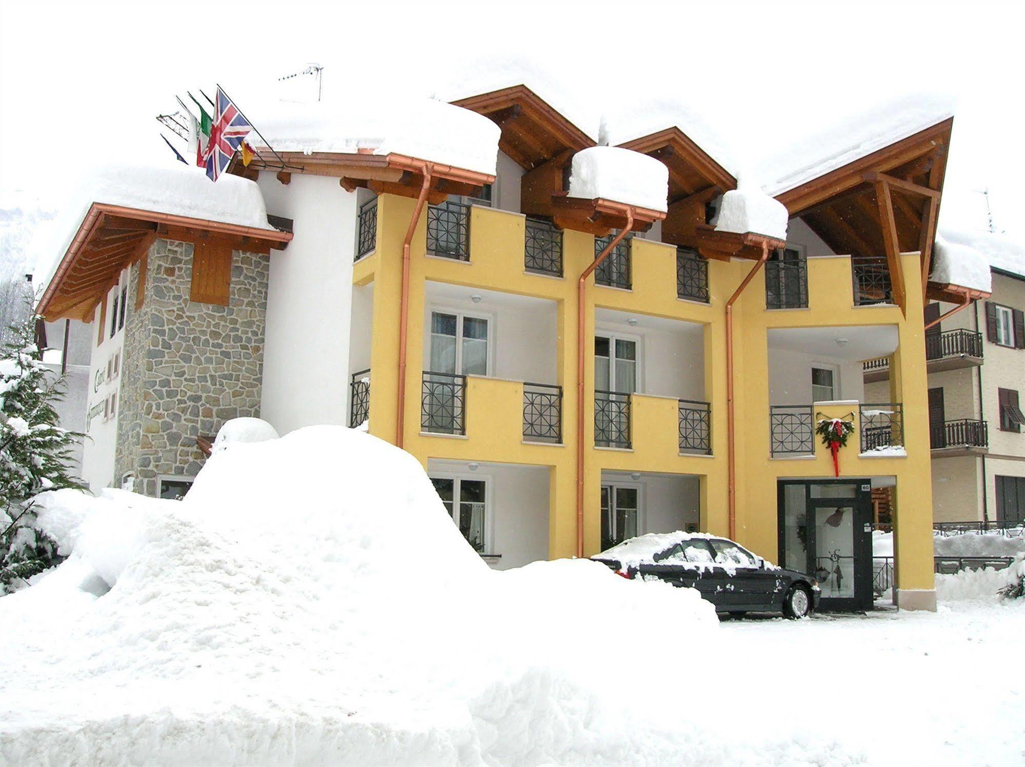 Hotel Garni Sottobosco ดิมาโร ภายนอก รูปภาพ